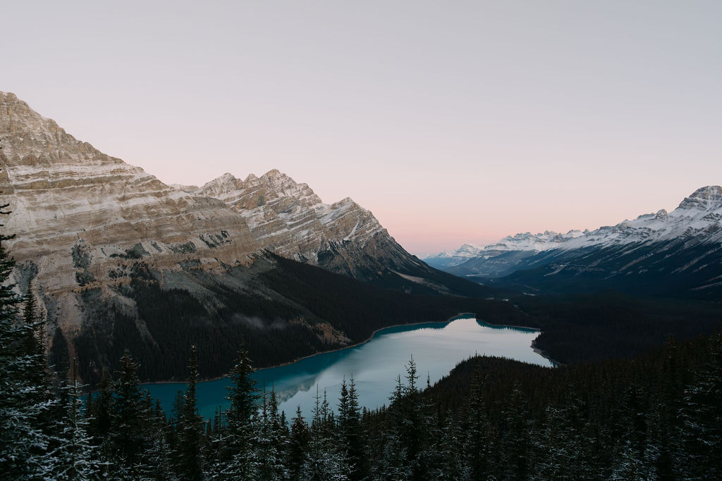 october sunrise at peyto lake